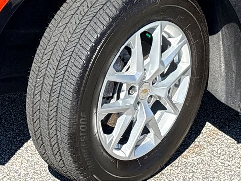 New 2024 Chevrolet Equinox LS w/ Driver Confidence II Package image 24