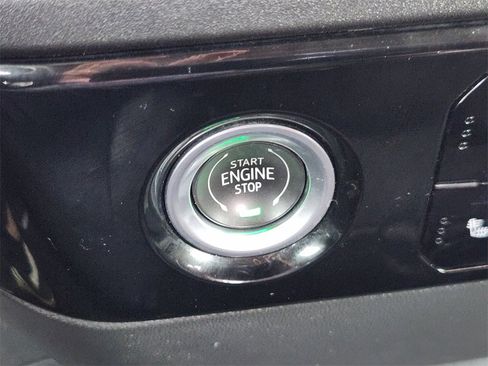 Used 2023 GMC Sierra 1500 Elevation image 18