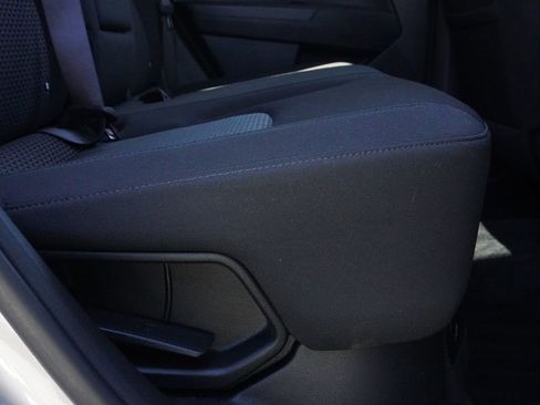 Used 2023 Kia Sportage LX image 32