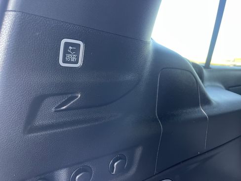 New 2026 Jeep Grand Wagoneer L 4WD w/ HD Trailer Tow Package image 32