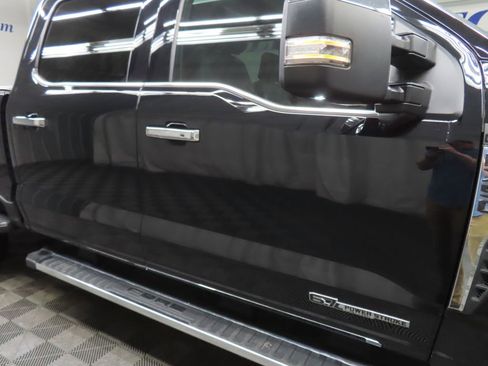 Used 2024 Ford F350 Lariat w/ Chrome Package AWD/4WD image 39