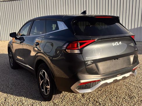 Used 2023 Kia Sportage LX image 11