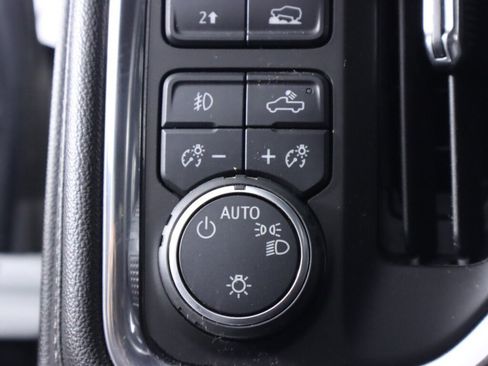 Used 2020 Chevrolet Silverado 1500 RST image 10