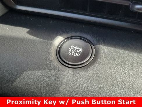 Used 2025 Hyundai Elantra Sport image 8