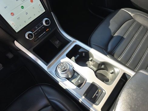 Certified 2024 Ford Edge SEL image 20