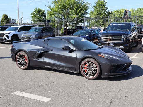 Used 2024 Chevrolet Corvette Stingray Preferred Cpe w/ Z51 Performance Package RWD image 13