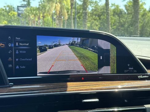 Certified 2024 Cadillac Escalade Premium Luxury AWD/4WD image 21