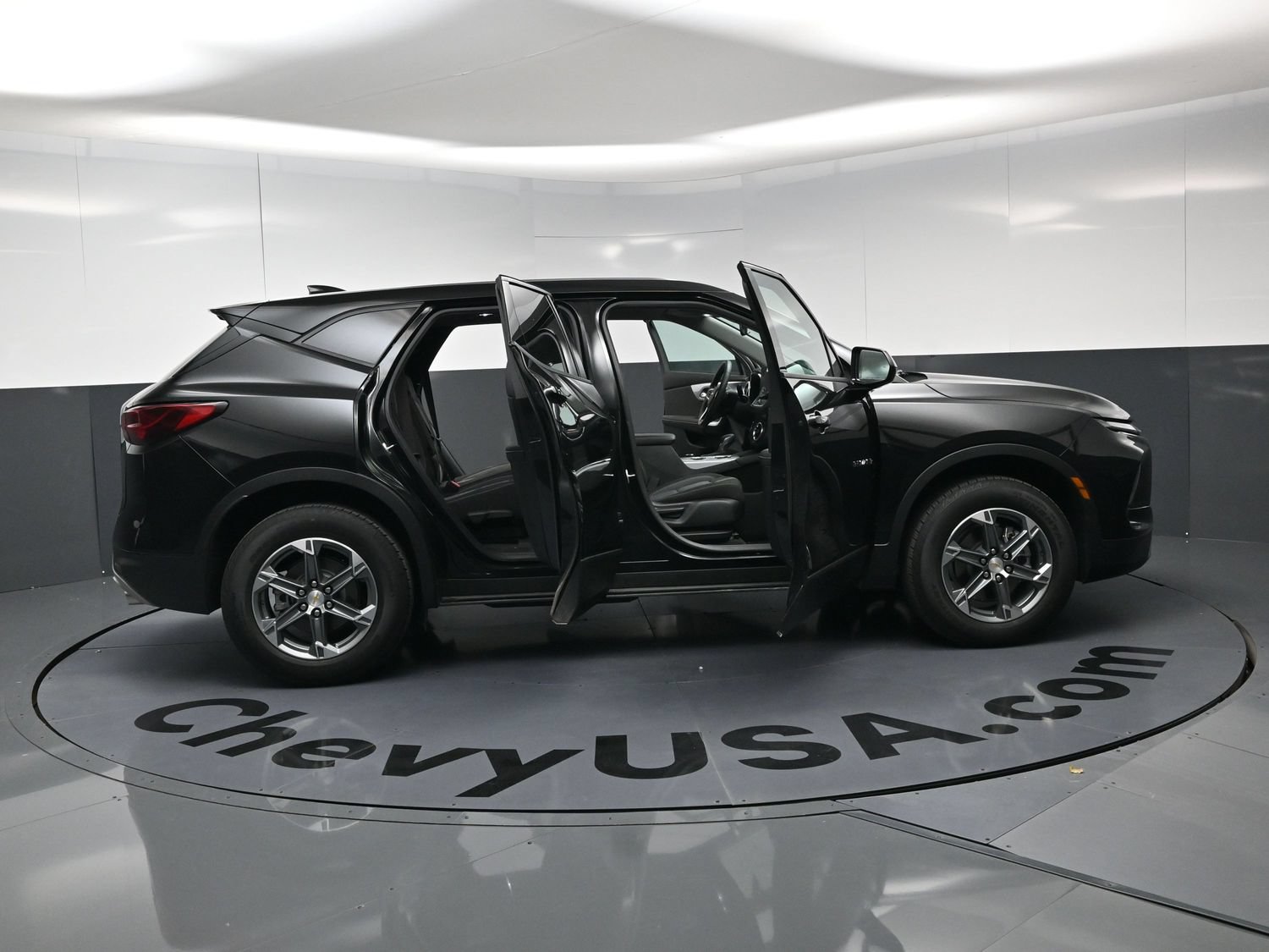 Used 2026 Chevrolet Blazer LT FWD image 25