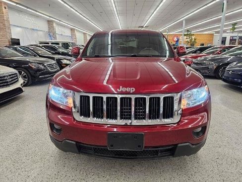 Used 2012 Jeep Grand Cherokee Laredo w/ Laredo E Group AWD/4WD image 3