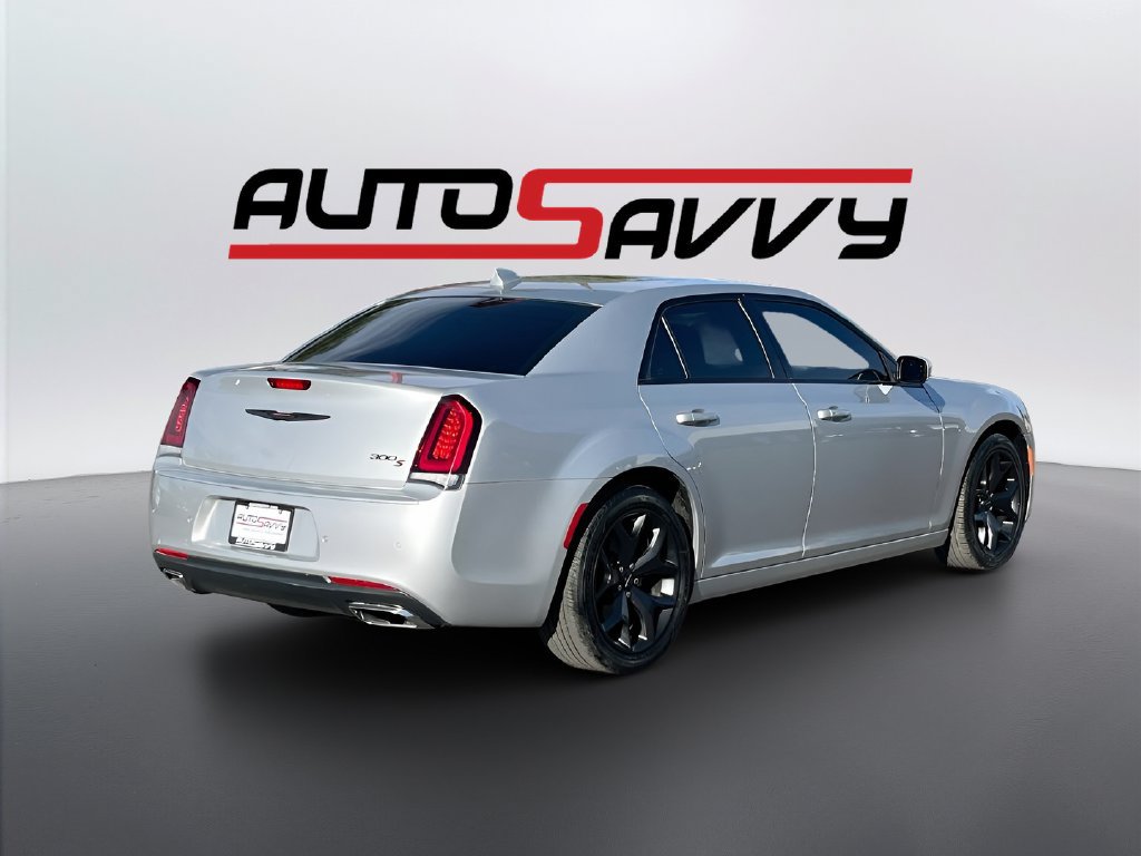 Used 2023 Chrysler 300 S RWD image 7