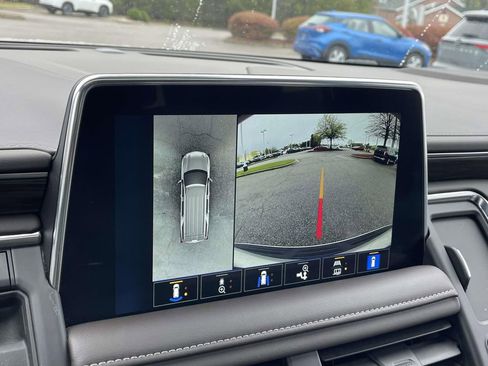 Used 2023 Chevrolet Tahoe Z71 w/ Luxury Package image 28