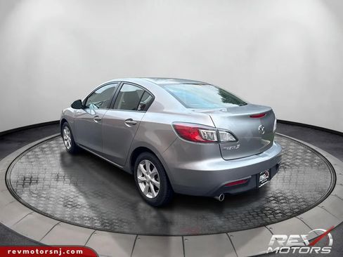 Used 2011 MAZDA MAZDA3 i Touring image 3