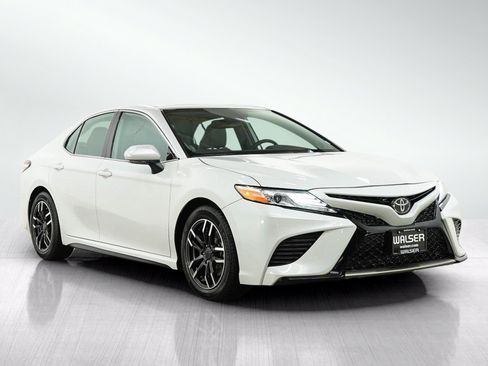 Used 2020 Toyota Camry XSE w/ Blackout Package FWD image 7