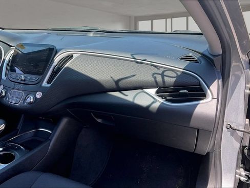 Used 2024 Chevrolet Malibu LT FWD image 25