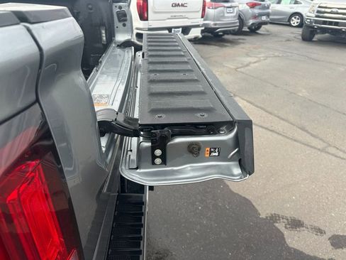 Used 2024 GMC Sierra 1500 AT4 w/ Technology Package image 17
