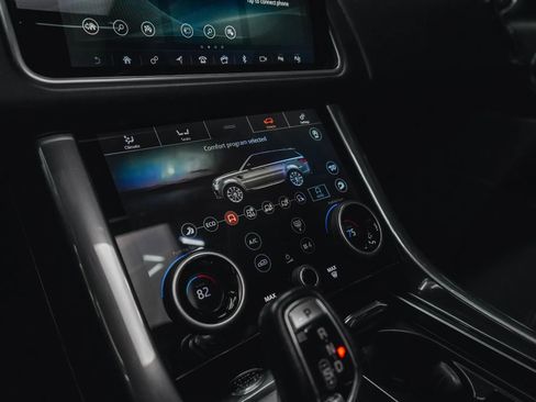 Used 2020 Land Rover Range Rover Sport SVR image 63