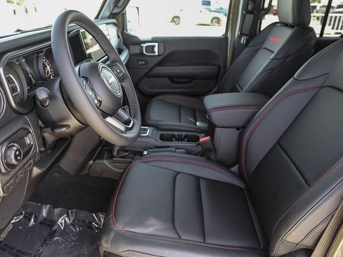 New 2026 Jeep Gladiator Rubicon AWD/4WD image 18