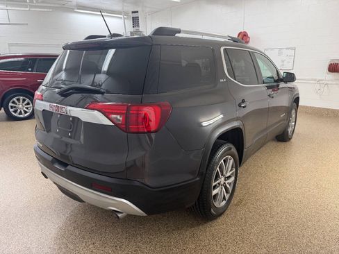 Used 2017 GMC Acadia SLE FWD image 4