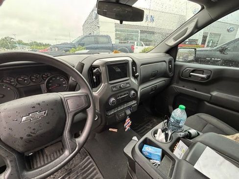 Used 2025 Chevrolet Silverado 1500 Custom Trail Boss AWD/4WD image 16