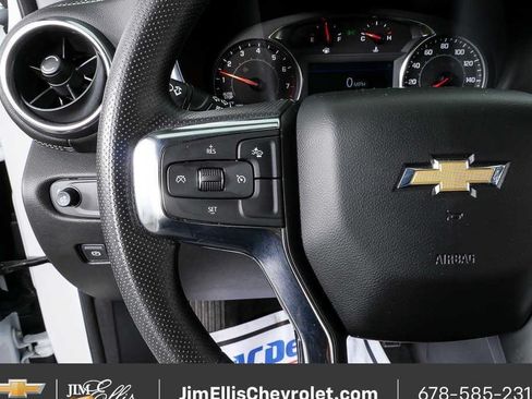 Certified 2025 Chevrolet Blazer LT FWD image 9