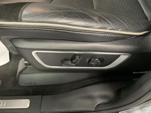 Used 2021 RAM 1500 Laramie AWD/4WD image 12