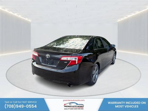 Used 2012 Toyota Camry SE FWD image 4