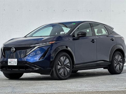 Certified 2024 Nissan Ariya FWD image 9