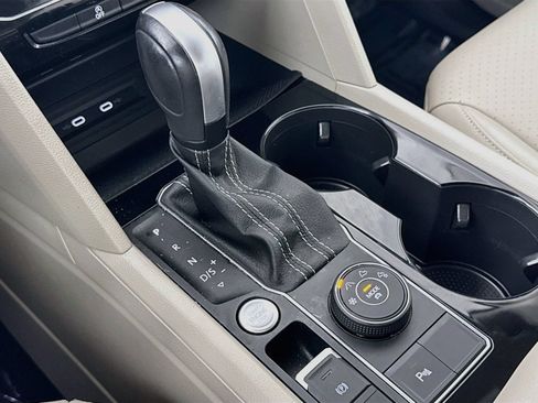 Certified 2023 Volkswagen Atlas SE AWD/4WD image 18