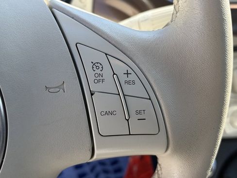 Used 2015 FIAT 500 Pop image 15