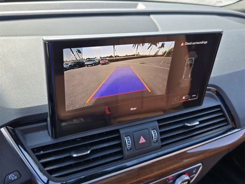 Used 2023 Audi Q5 2.0T Premium w/ Convenience Package image 22