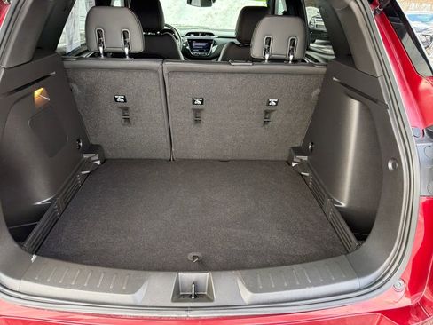 Used 2023 Chevrolet TrailBlazer RS w/ Convenience Package image 27