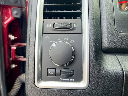 Used 2021 RAM 1500 Classic Warlock AWD/4WD image 10