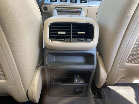 Used 2020 Mercedes-Benz GLE 450 4MATIC image 28