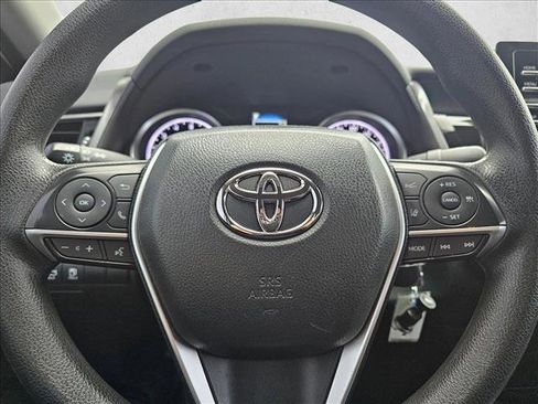 Used 2023 Toyota Camry LE image 21