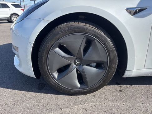 Used 2020 Tesla Model 3 Long Range image 4