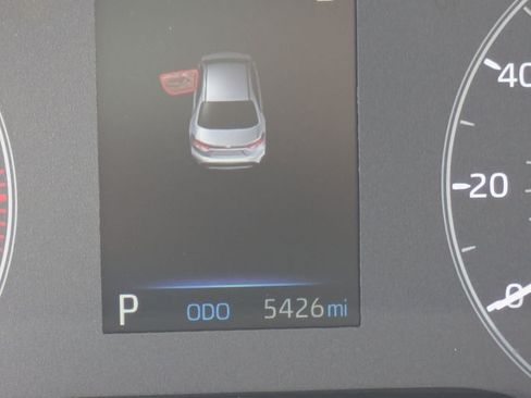 Used 2024 Toyota Corolla LE FWD image 10