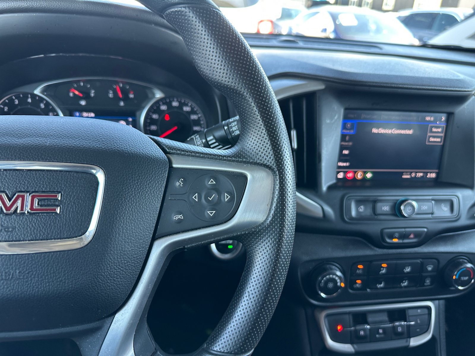 Used 2024 GMC Terrain SLE FWD image 21