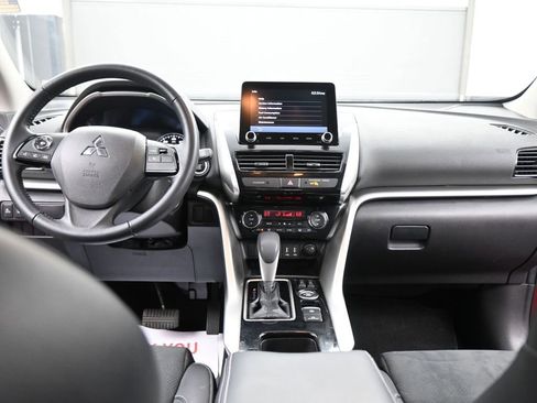 Used 2023 Mitsubishi Eclipse Cross SE image 43