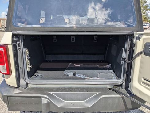 New 2026 Ford Bronco 4-Door AWD/4WD image 11
