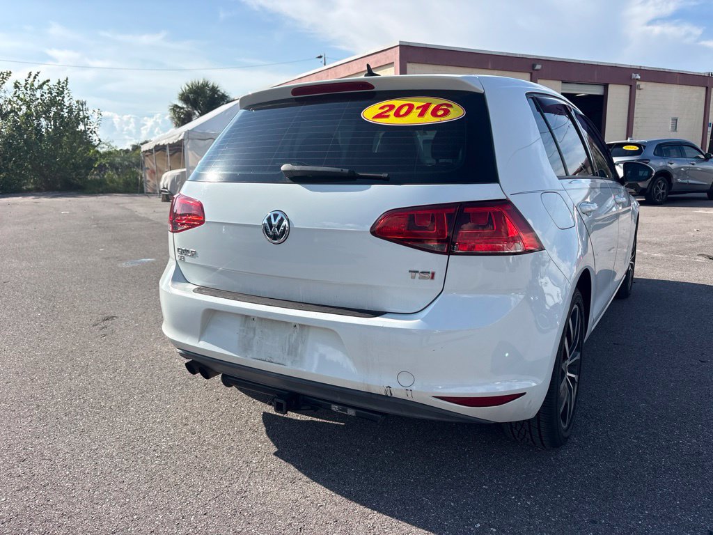 Used 2016 Volkswagen Golf SE FWD image 3
