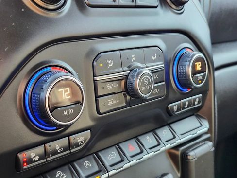 Used 2019 Chevrolet Silverado 1500 LTZ image 20