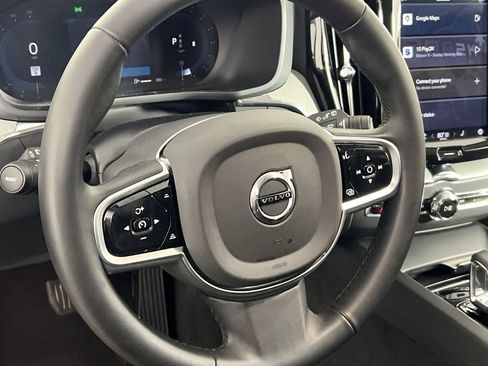 Certified 2025 Volvo XC60 B5 Plus image 13