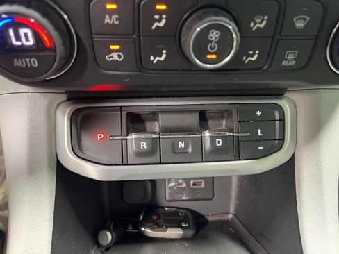 Used 2020 GMC Acadia SLE FWD image 27