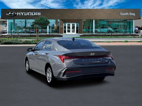 New 2026 Hyundai Elantra Blue image 5