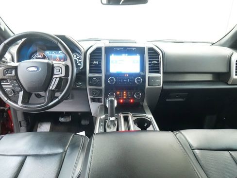 Used 2019 Ford F150 Lariat image 34