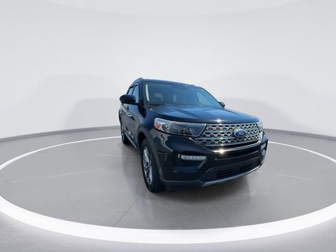 Used 2020 Ford Explorer Limited AWD/4WD image 3