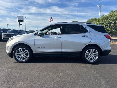Used 2021 Chevrolet Equinox Premier AWD/4WD image 3