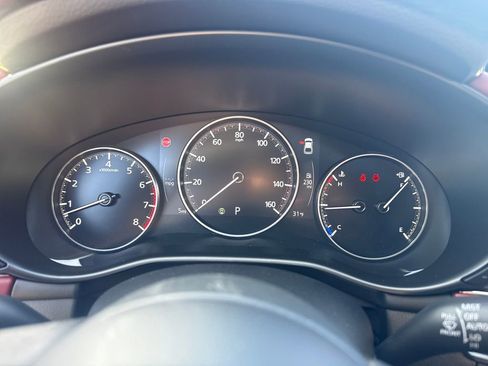 New 2026 MAZDA MAZDA3 Hatchback w/Premium Plus Pkg image 9