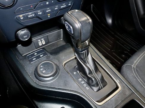 Certified 2021 Ford Ranger XLT w/ Equipment Group 301A Mid image 31