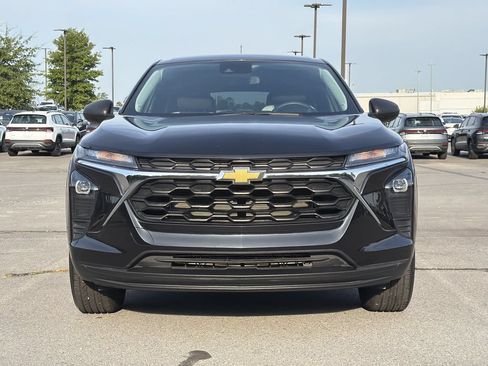 Used 2024 Chevrolet Trax LS FWD image 8